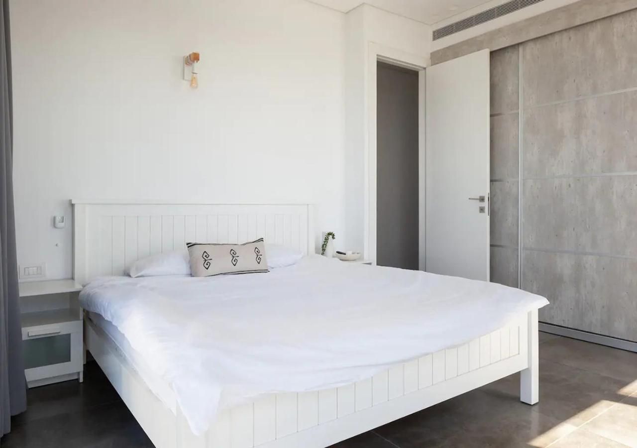Oַ&O Group- Luxury Penthouse Jacuzzi Sea 36 Floor Apartment Bat Yam Exterior photo